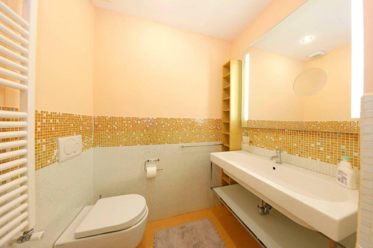 Siena Uptown - Sabrina'S Cozy Apartment Ngoại thất bức ảnh